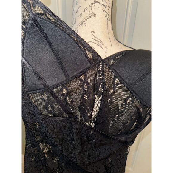 Victoria's Secret Black Lace Babydoll Cami with Fringe Detail Size Small NWOT - Picture 6 of 6